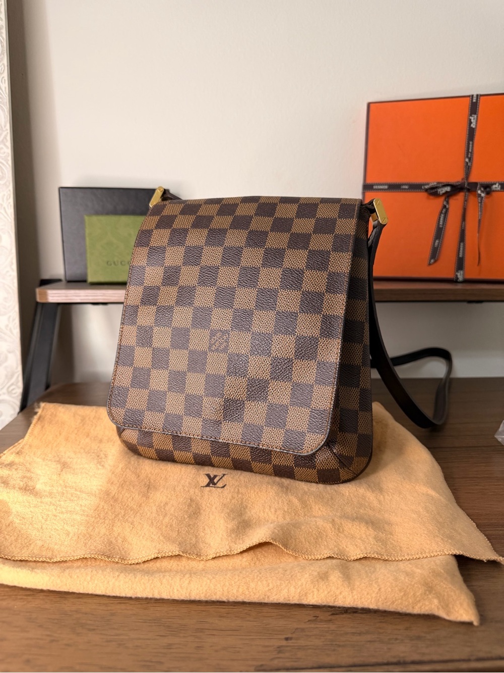 AUTHENTIC - Louis Vuitton Damier Ebene Musette Salsa Crossbody - Picture 3 of 17